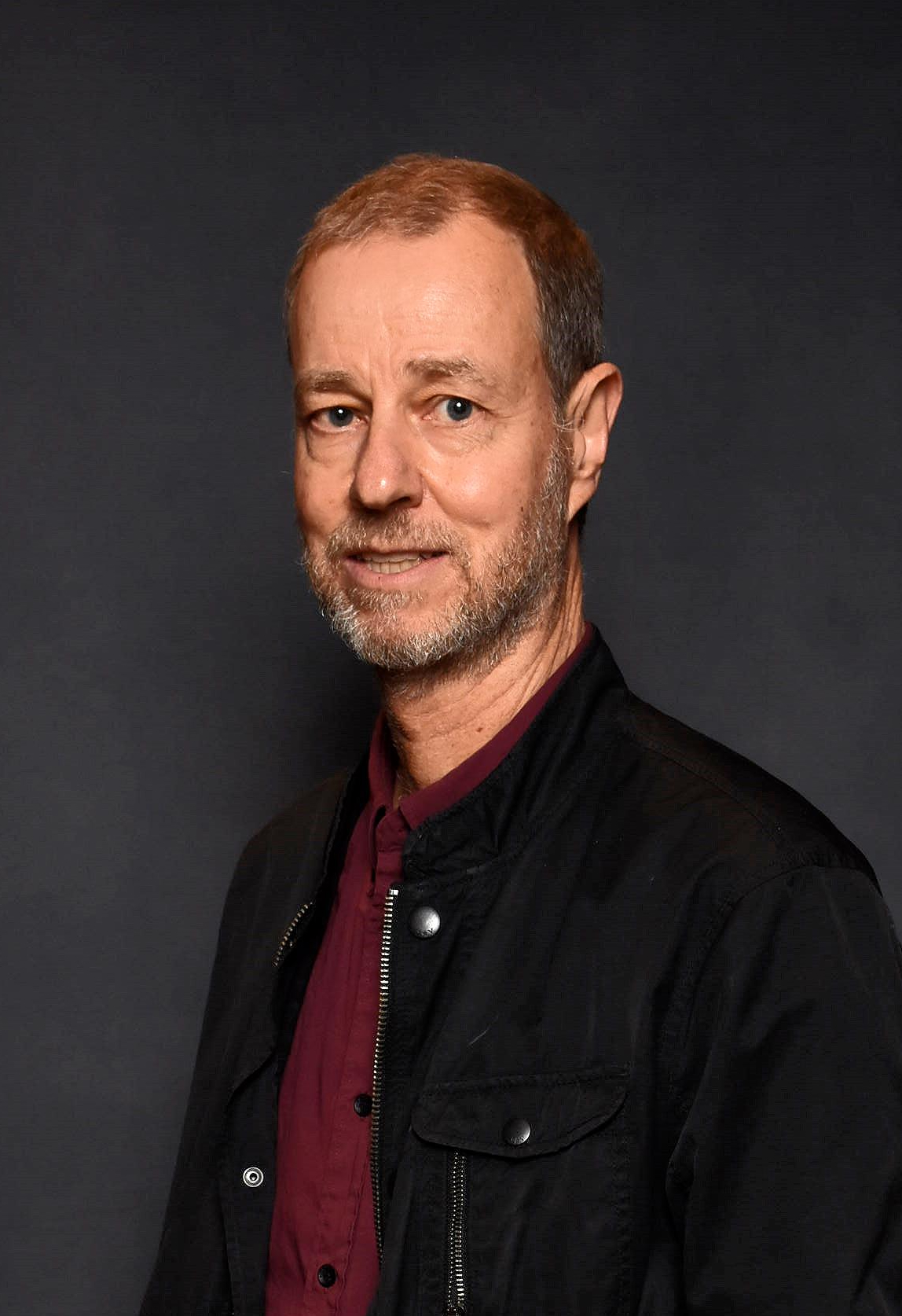 Thomas Hatch's headshot