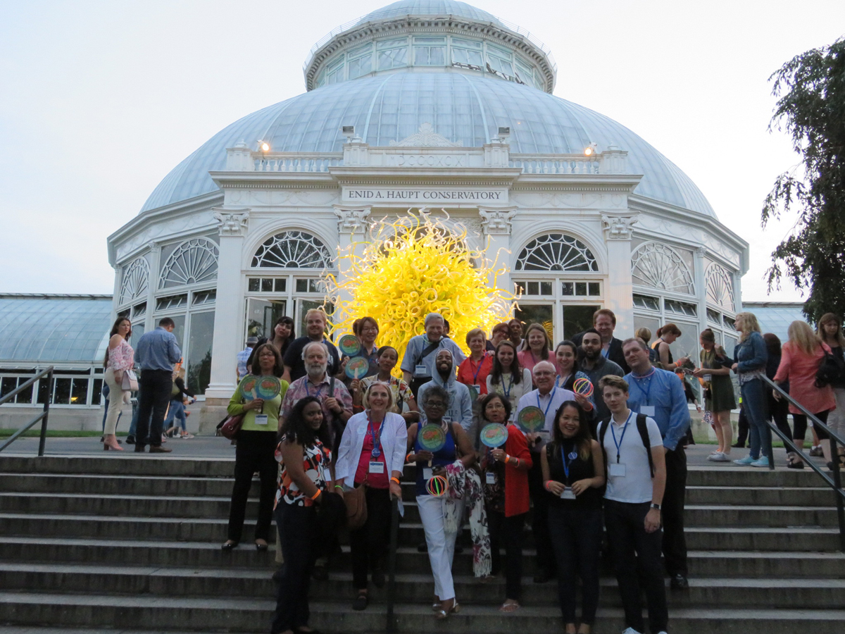 Alumni at the Botanical Garden