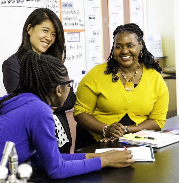 RELEVANT SCIENCE Professor Felicia Moore Mensah (shown with Teachers College Community School science teacher Jenny Shen and sixth-grade student Trinity Faulkner) advocates “helping kids to see science as applicable to their lives.” In one unit, fourth and fifth graders in East Harlem study manufacturing emissions and consider the impact on their families.
