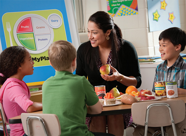 FEWER COURSES Federal and stage budget cuts could sharply affect schools' ability to offer nutrition education.