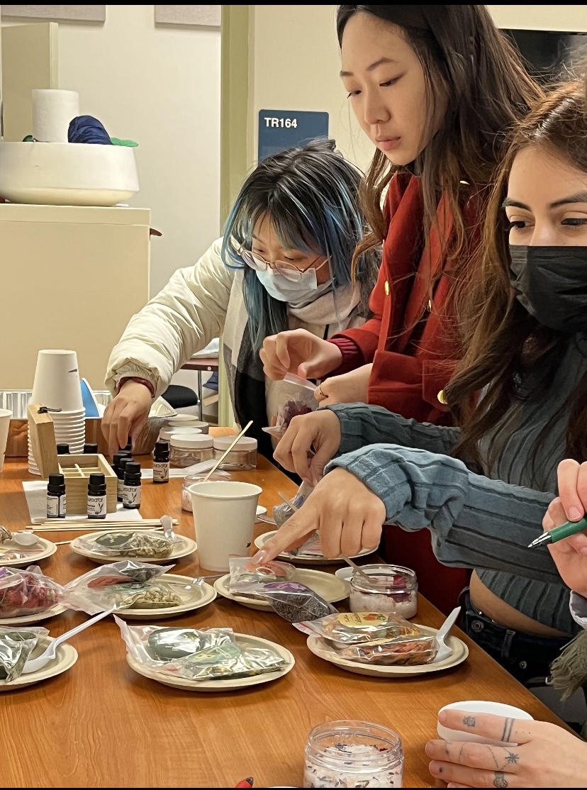 Students making their bath salts