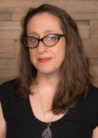 Amanda Hartman Headshot