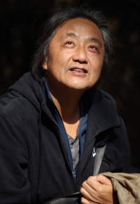 Jun Hu Headshot