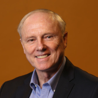 Thomas James Headshot