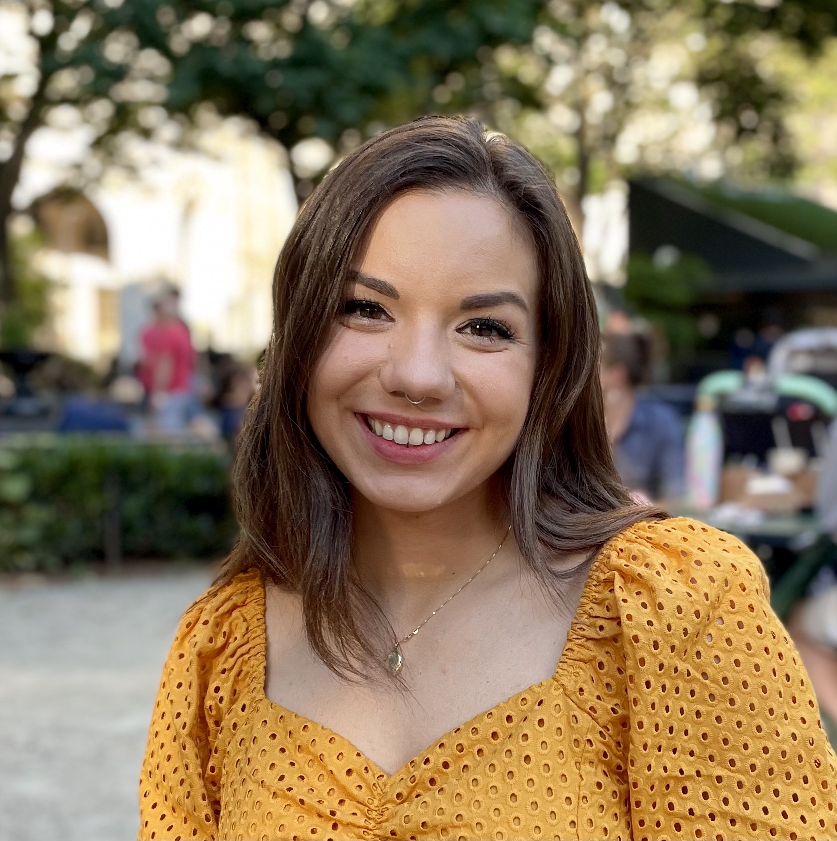 arnela smiling