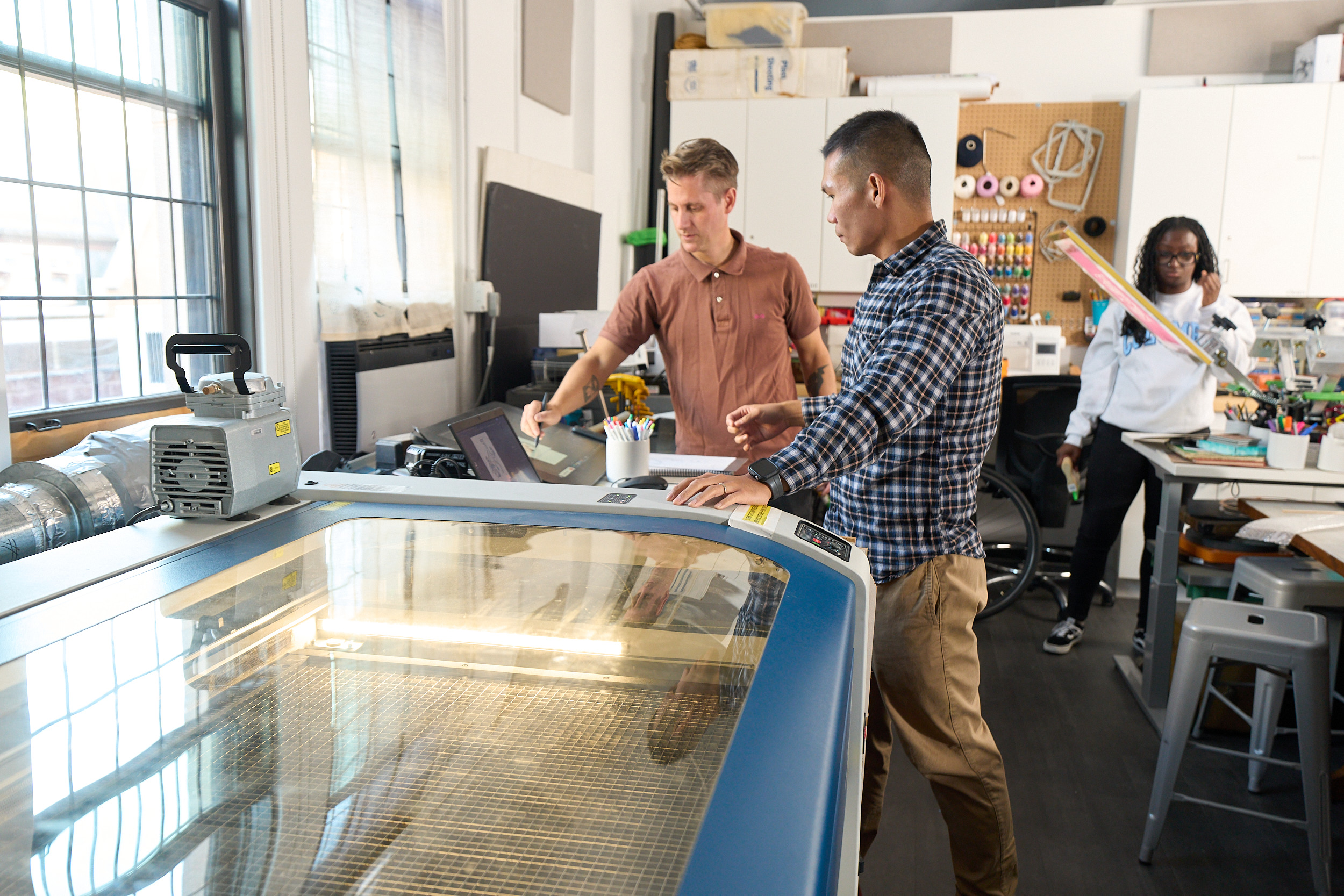 Students/Instructor in the lab