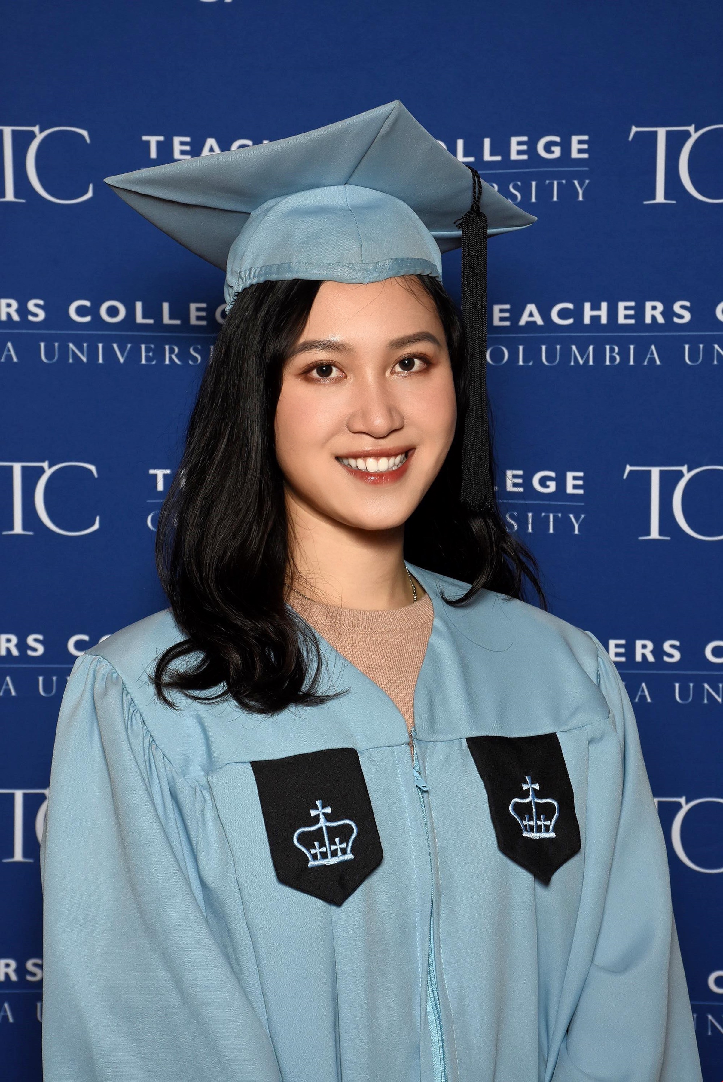 zhiwei smiling