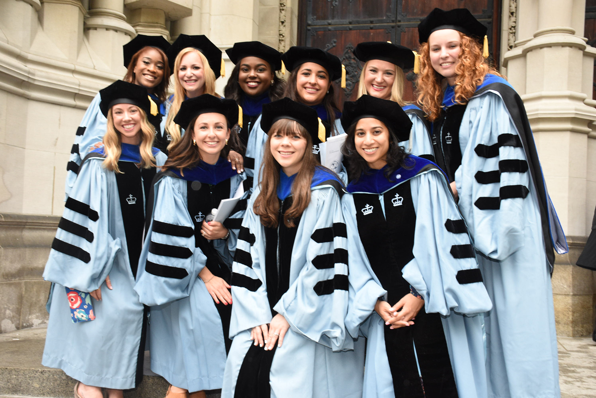 Doctoral students pose at Convocation