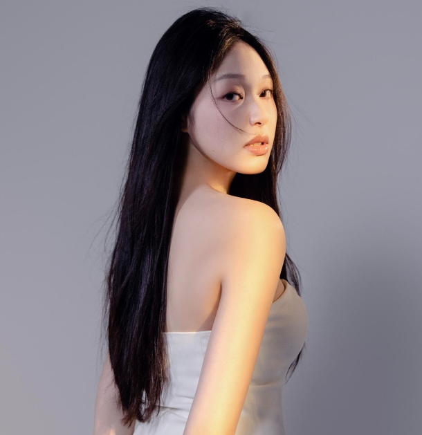 Lindsay Jiang