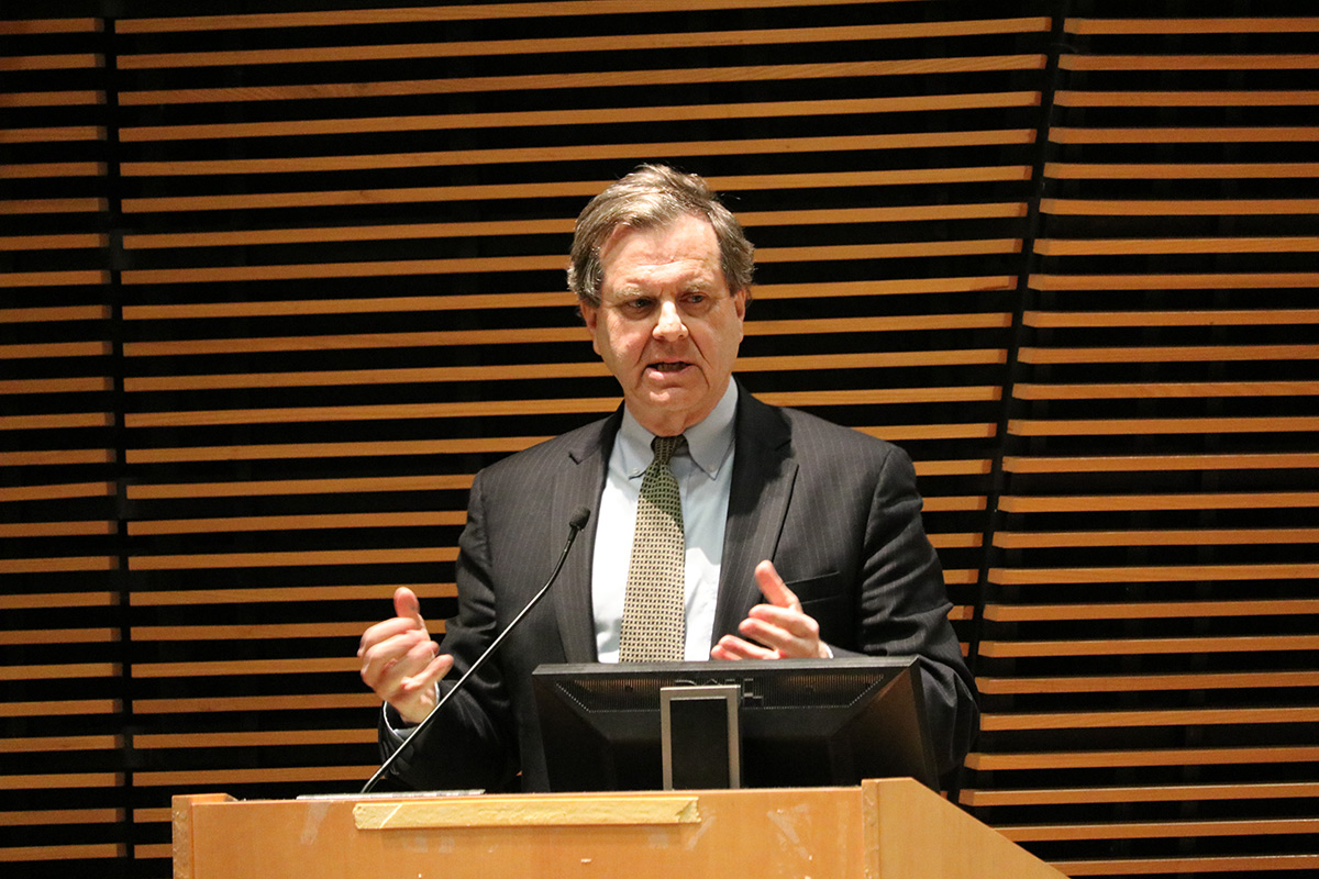 David Harris speaks to the audience in Cowin Auditorium 