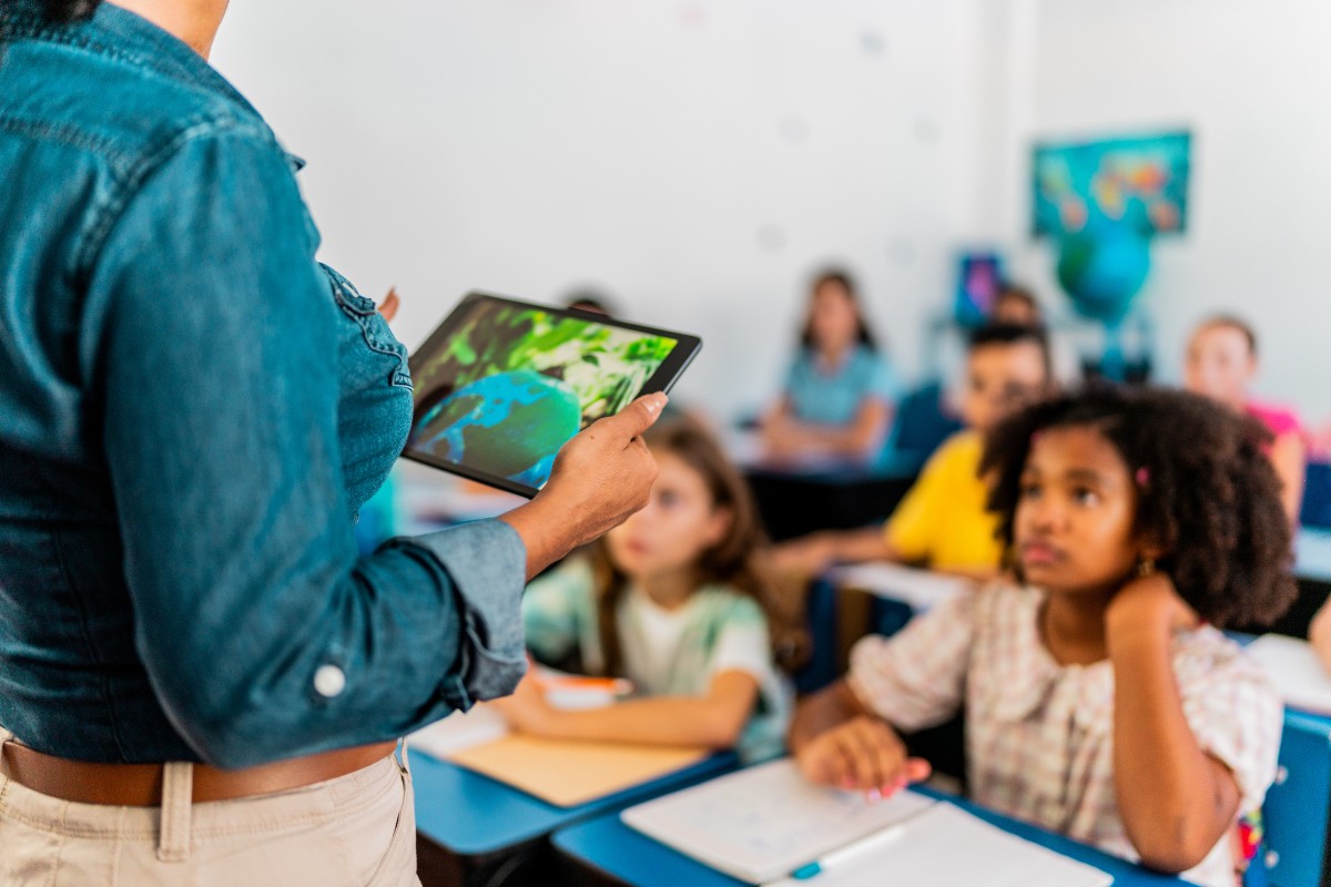 Students in classroom.