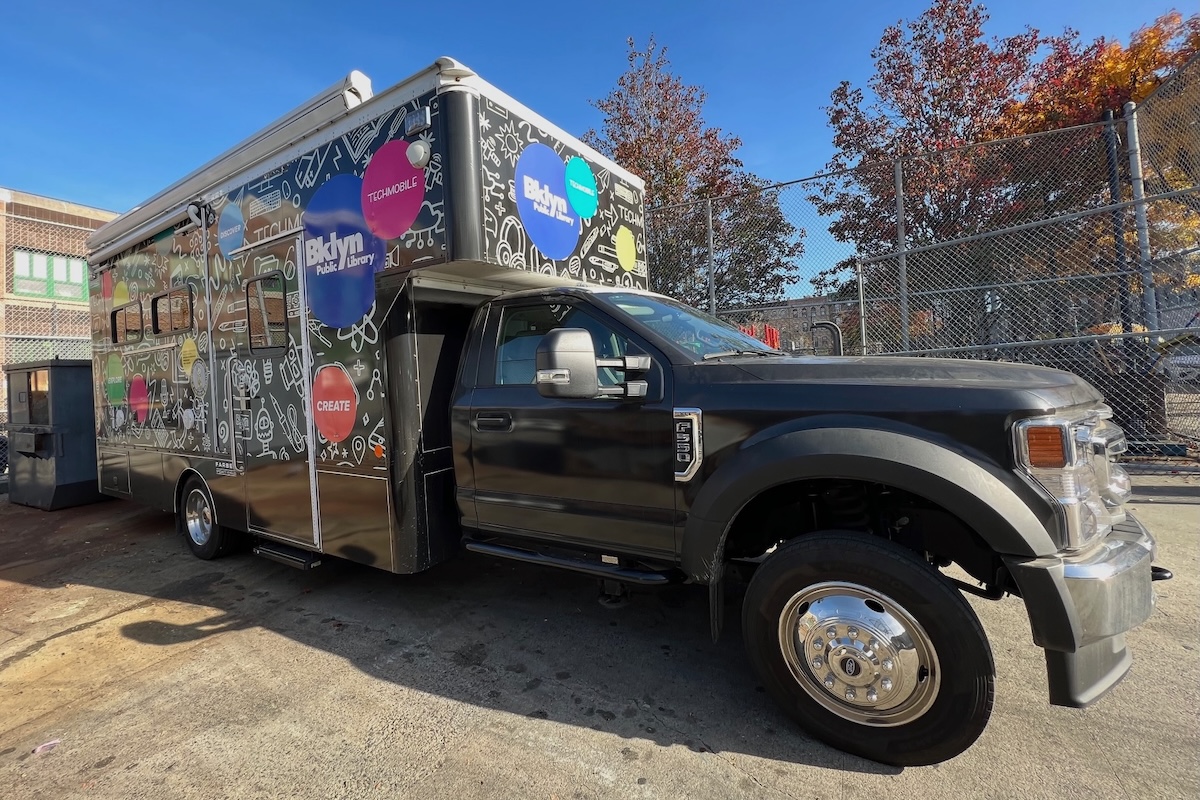 the ARTmobile