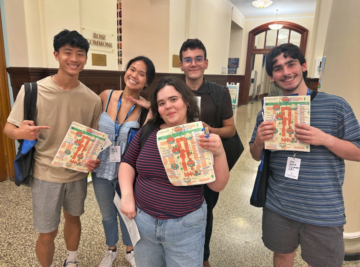 Students familiarize themselves with campus through a scavenger hunt.